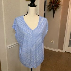 White House Black Market blue jet setter tee top